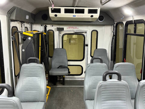 2016 Ford E-Series E-350 SD