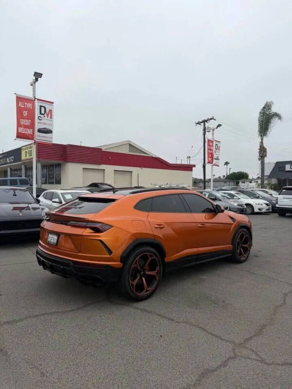 2020 Lamborghini Urus