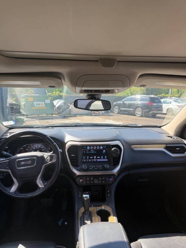 2018 GMC Acadia Denali