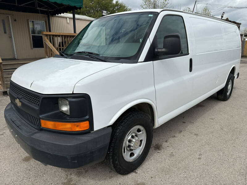2012 Chevrolet Express Cargo Work Van's photo