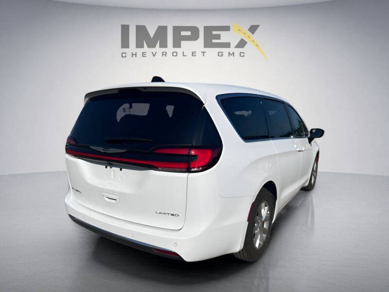 2026 Chrysler Pacifica Limited