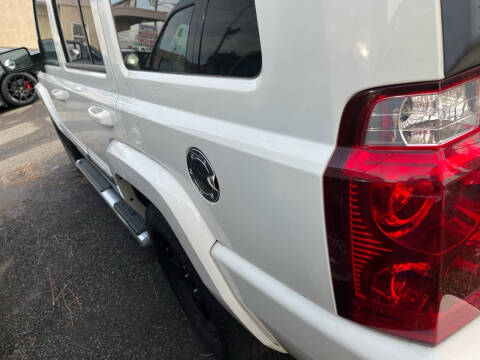 2010 Jeep Commander Sport