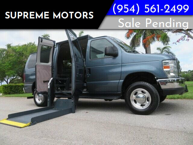 Used 2014 Ford E-Series Econoline Wagon XLT with VIN 1FMNE1BL1EDA22363 for sale in Boca Raton, FL