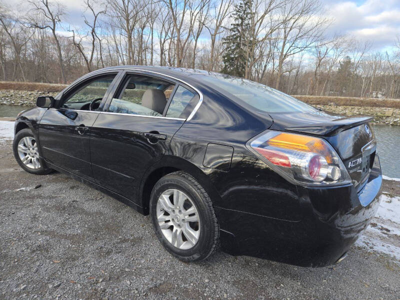 2012 Nissan Altima S photo 14