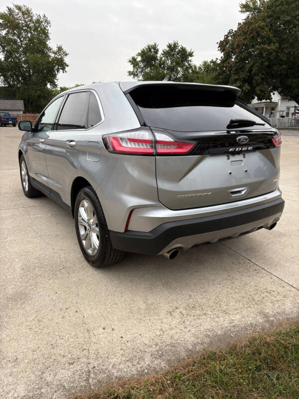 2022 Ford Edge Titanium