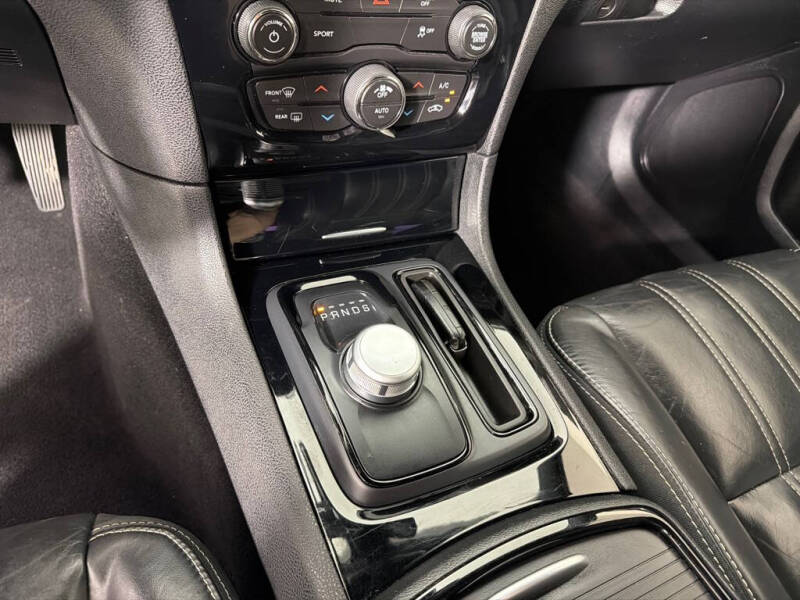 2019 Chrysler 300 S
