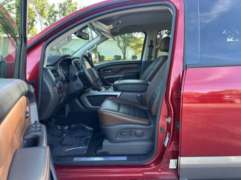 2019 Nissan Titan Platinum Reserve