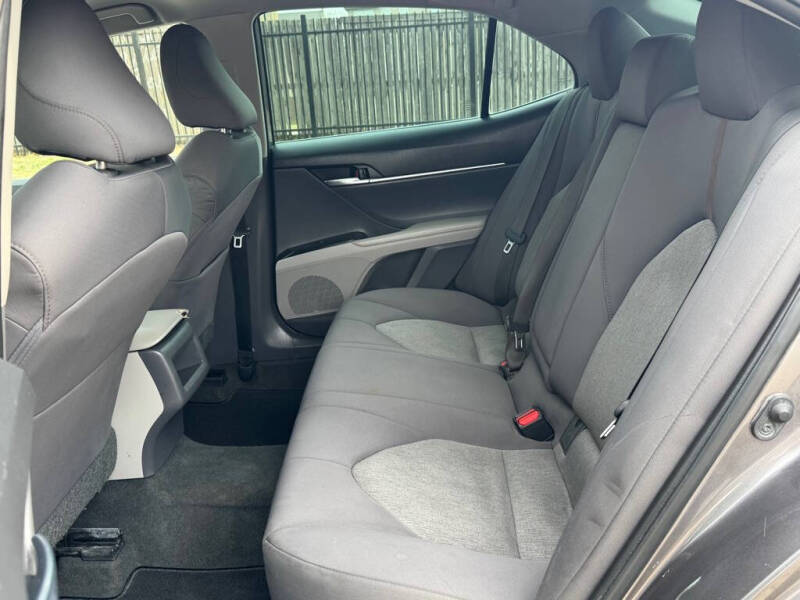 2020 Toyota Camry LE