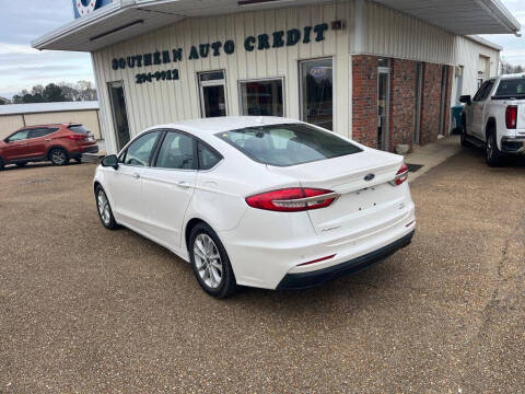 2020 Ford Fusion SE