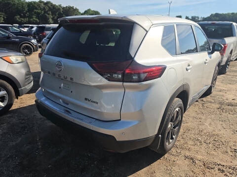 2024 Nissan Rogue SV