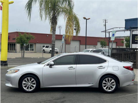 2013 Lexus ES 300h