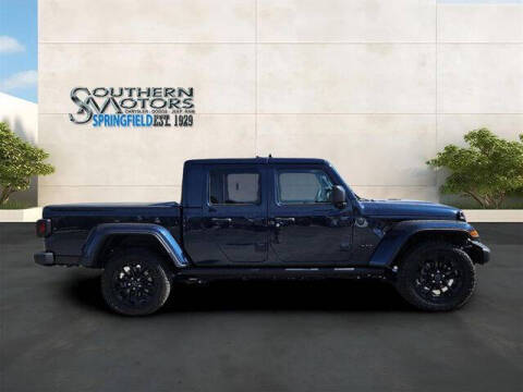 2025 Jeep Gladiator NightHawk