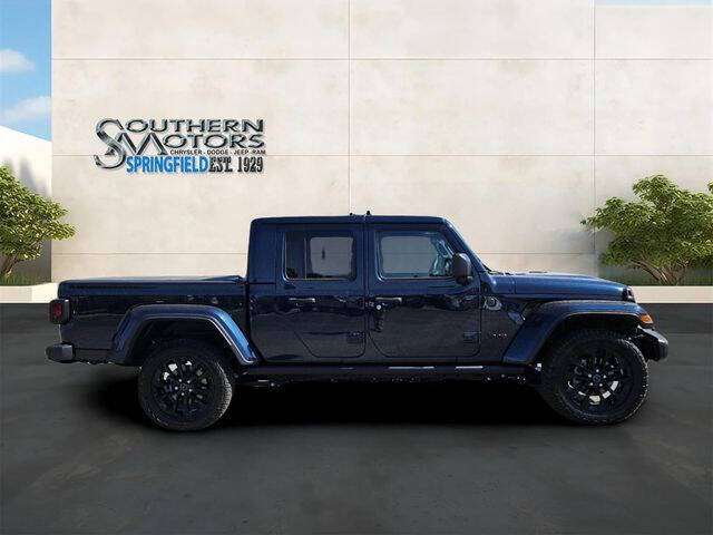 2025 Jeep Gladiator NightHawk
