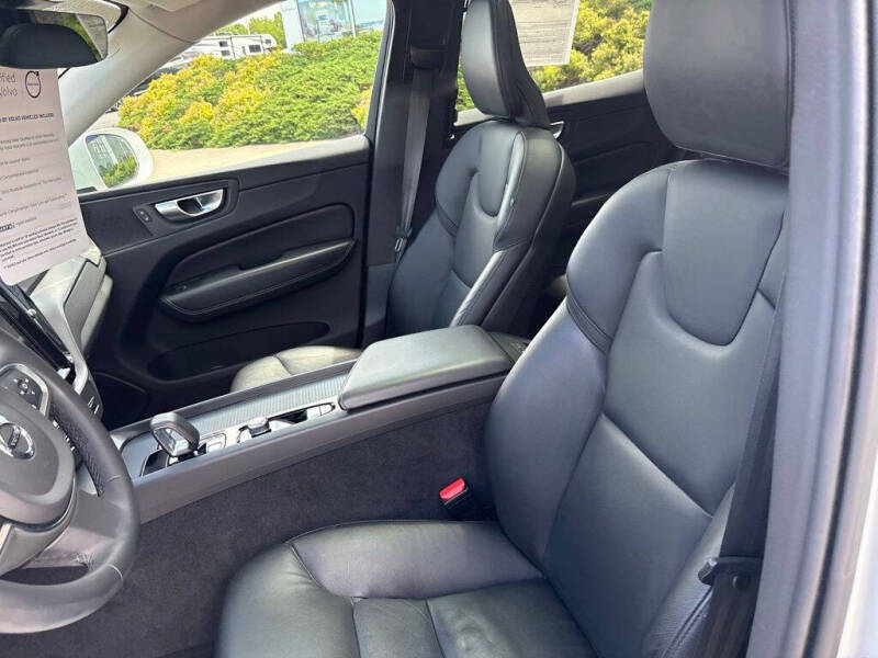 2023 Volvo XC60 B5 Core