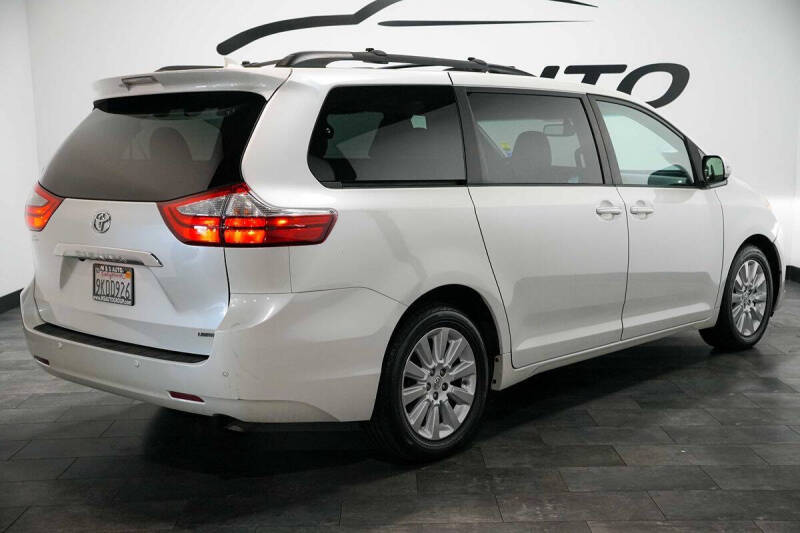 2016 Toyota Sienna