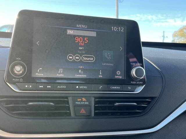 2022 Nissan Altima 2.5 SV