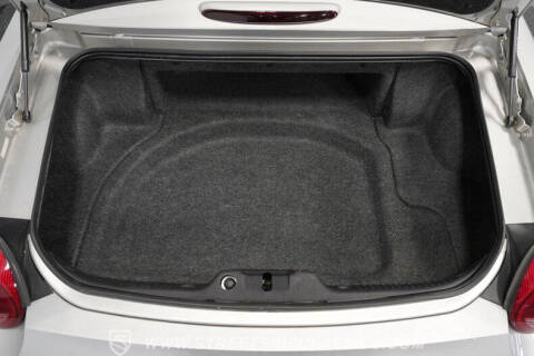 2004 Ford Thunderbird Deluxe