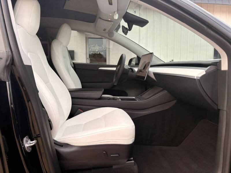 2023 Tesla Model Y Performance