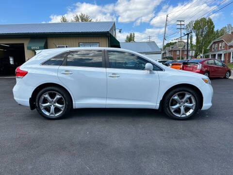 2009 Toyota Venza for sale at FIVE POINTS AUTO CENTER in Lebanon PA