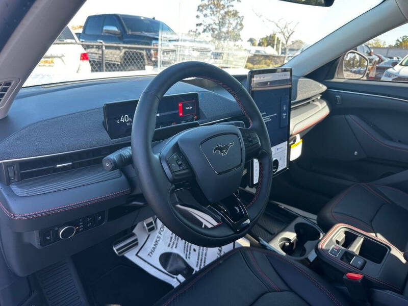 2025 Ford Mustang Mach-E Premium