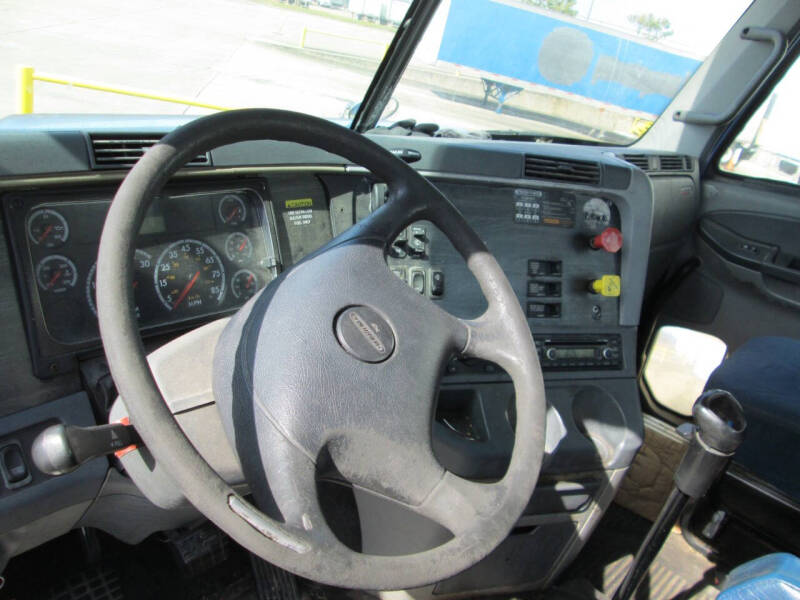 2008 Freightliner Tandem