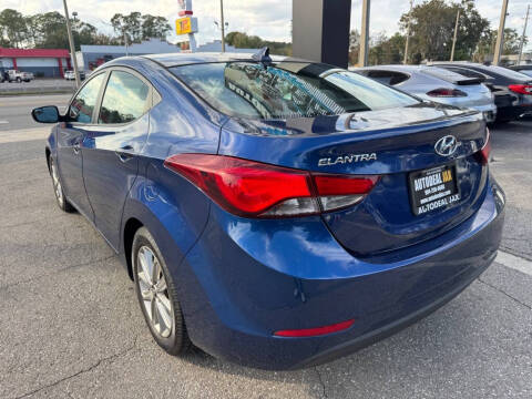 2015 Hyundai Elantra SE