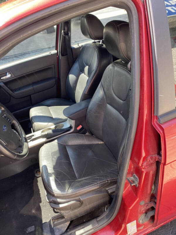2009 Ford Focus SES