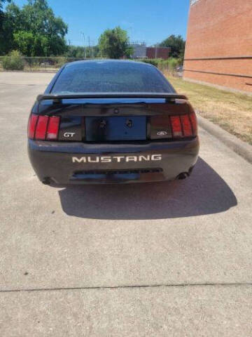 2003 Ford Mustang
