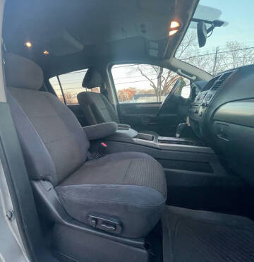 2013 Nissan Armada SV