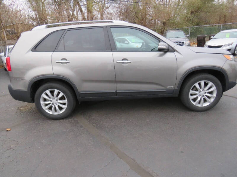 2011 Kia Sorento LX photo 7