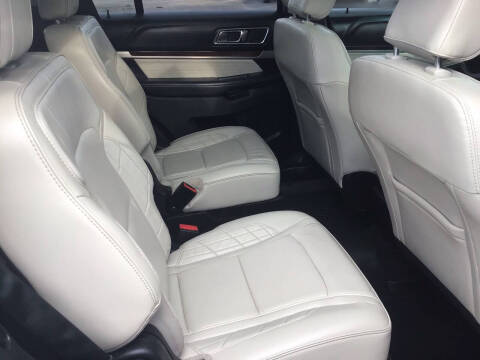 2018 Ford Explorer Platinum