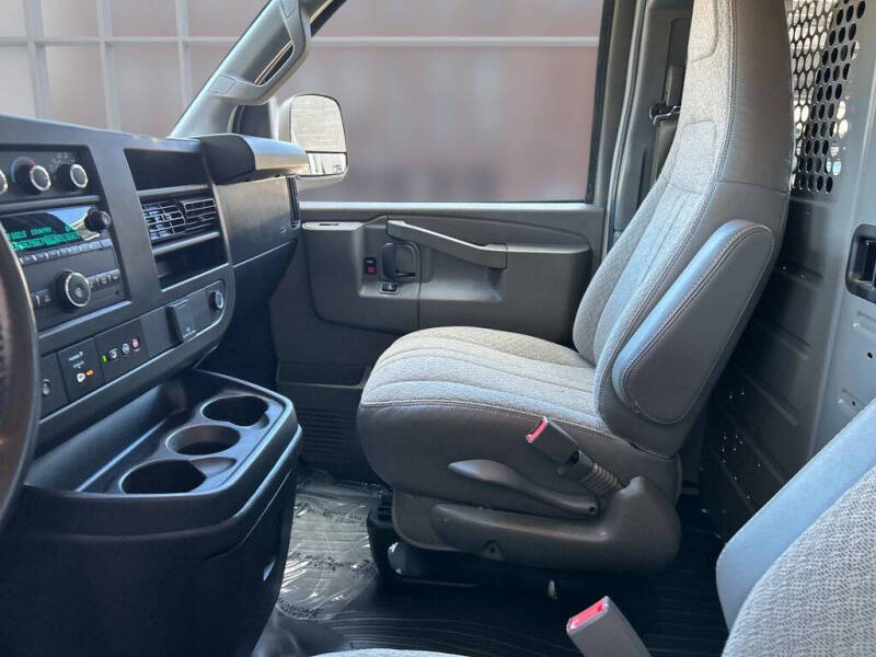 2020 Chevrolet Express 3500