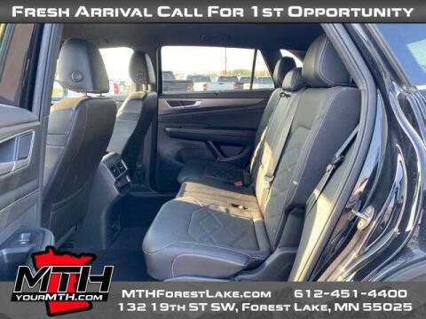 2024 Volkswagen Atlas Cross Sport SE 4Motion