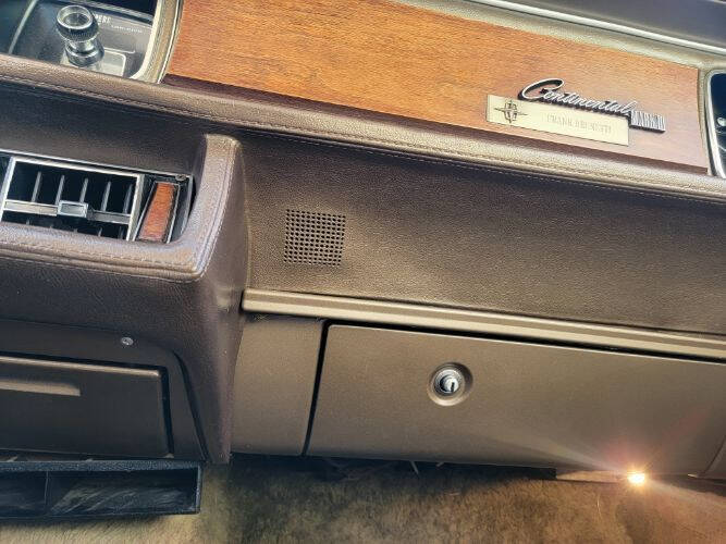 1970 Lincoln Continental