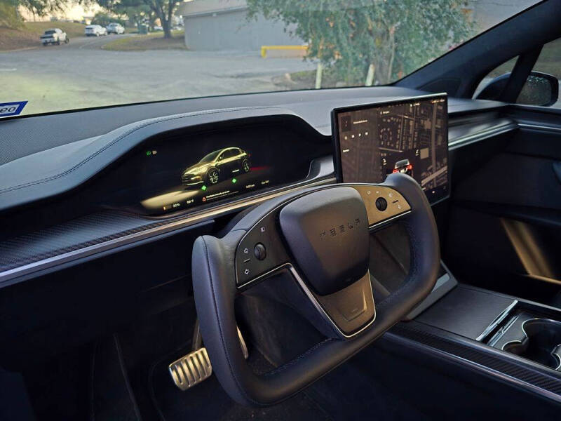 2022 Tesla Model X Plaid