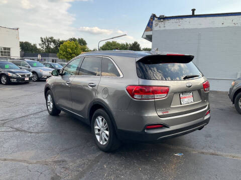2017 Kia Sorento LX