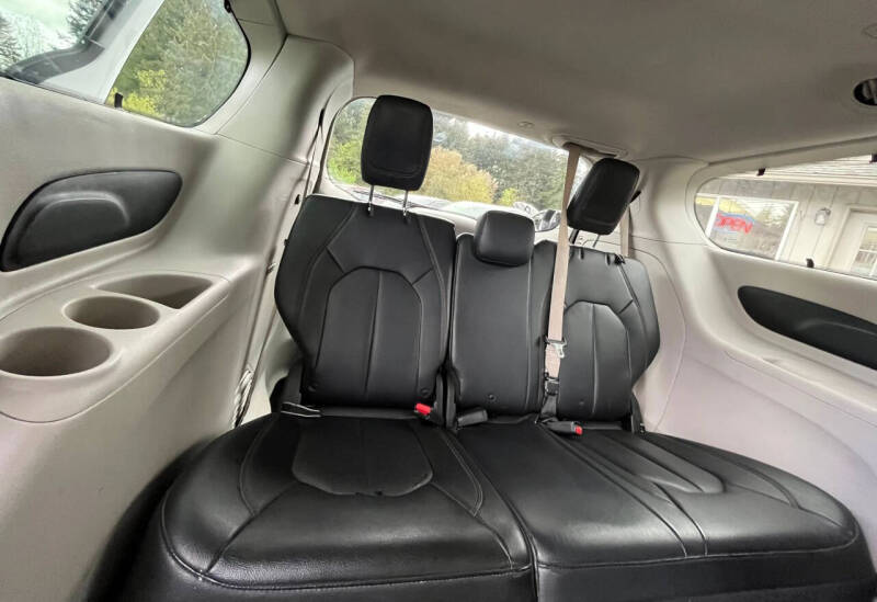 2018 Chrysler Pacifica Touring L