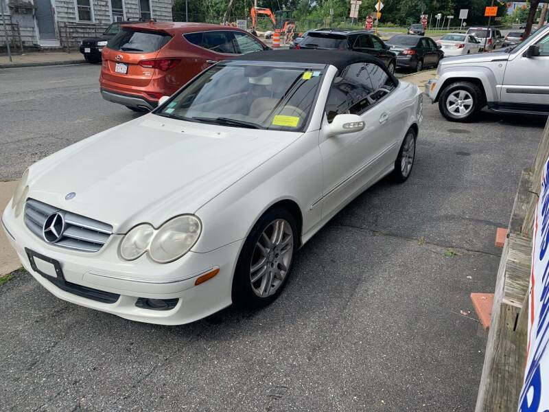 Used 2009 Mercedes-Benz CLK-Class CLK350 with VIN WDBTK56F49T103058 for sale in Fall River, MA