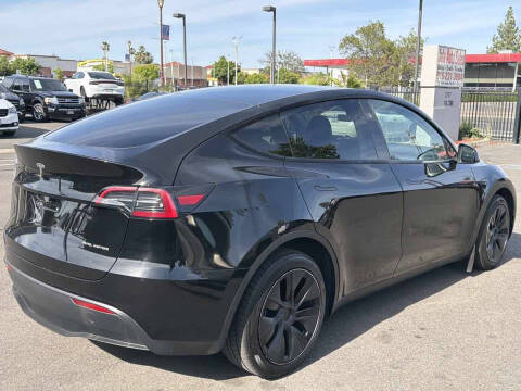 2025 Tesla Model Y Long Range