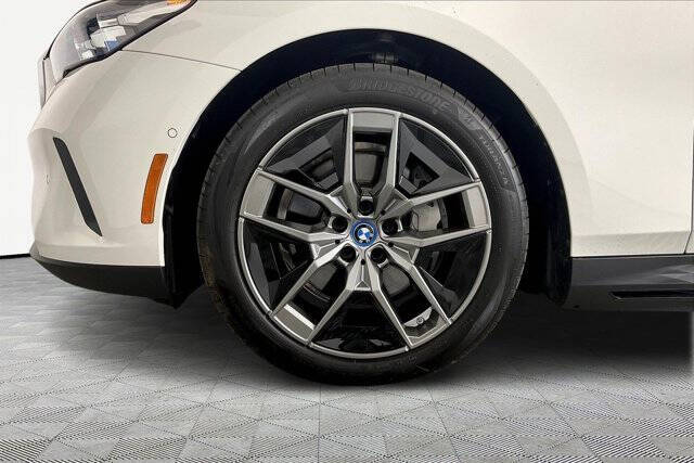 2024 BMW i5 eDrive40