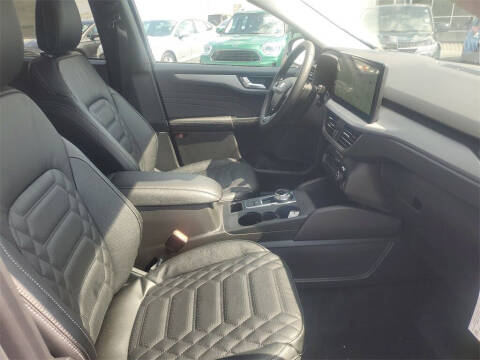 2024 Ford Escape Platinum