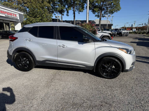 2020 Nissan Kicks SR