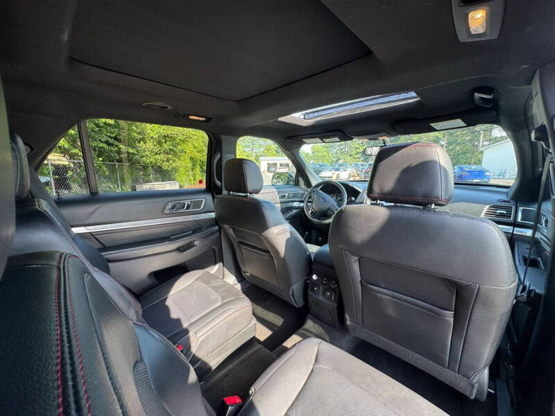 2017 Ford Explorer Sport