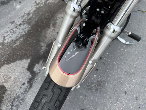 2004 Harley-Davidson Sportster 1200 Custom