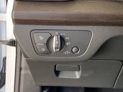 2024 Audi Q5 e quattro S line Premium 55 TFSI