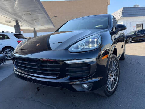 2017 Porsche Cayenne Platinum Edition