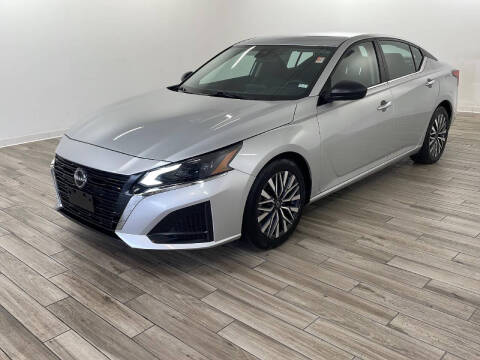 2024 Nissan Altima for sale at TRAVERS GMT AUTO SALES - Autos para ti in Florissant MO