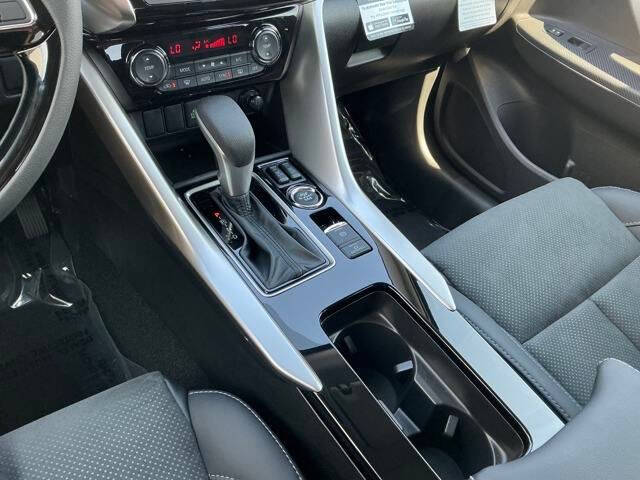 2025 Mitsubishi Eclipse Cross SE