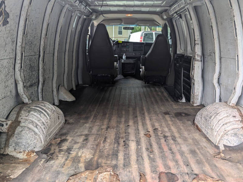 2016 GMC Savana 2500