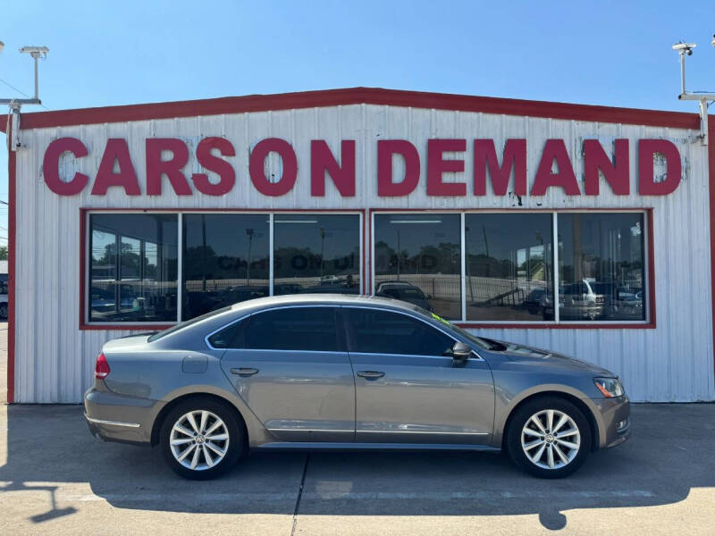 2012 Volkswagen Passat SEL Premium PZEV